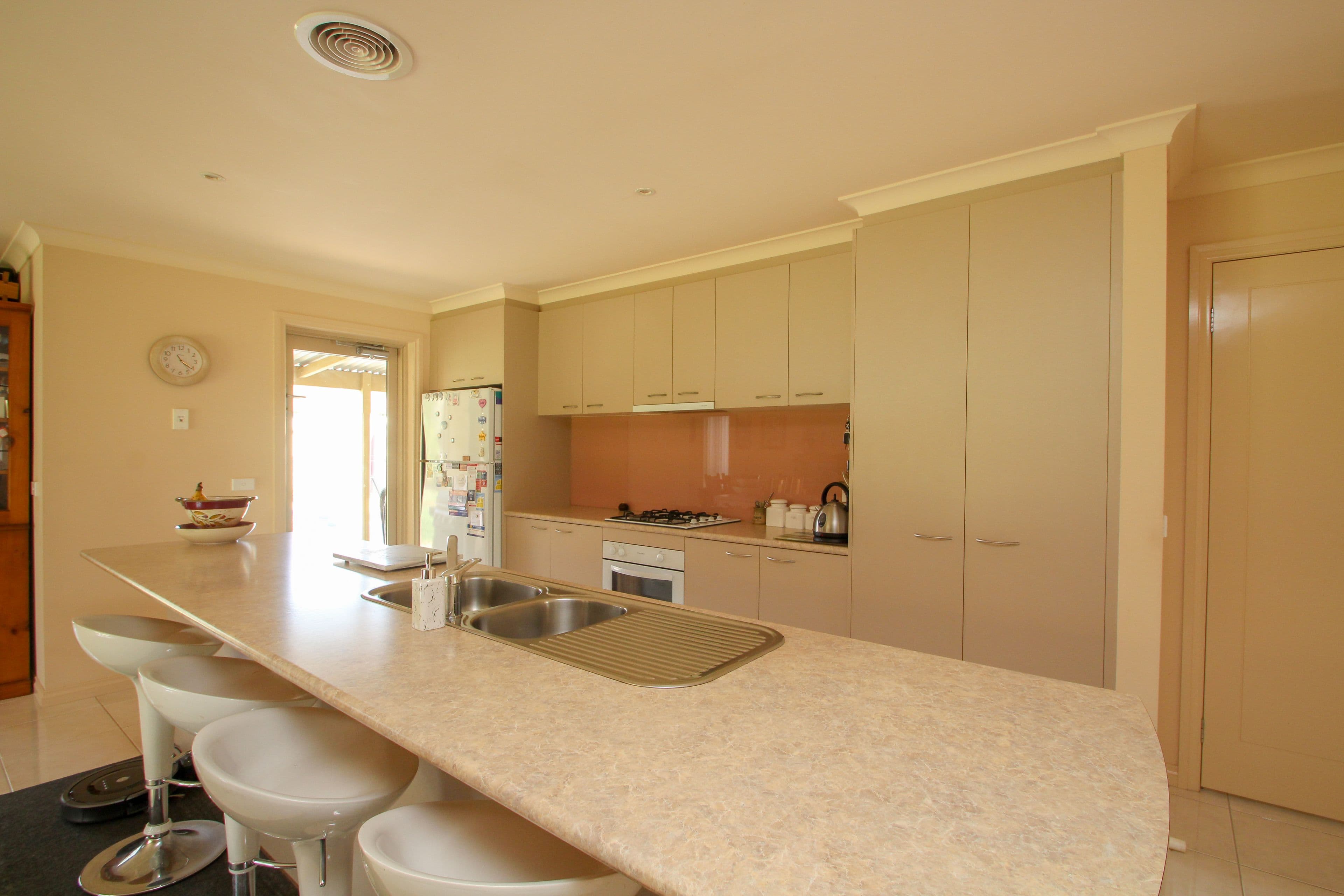 33 Catona Crescent, Cobram VIC 3644, Cobram - Thumbnail 3