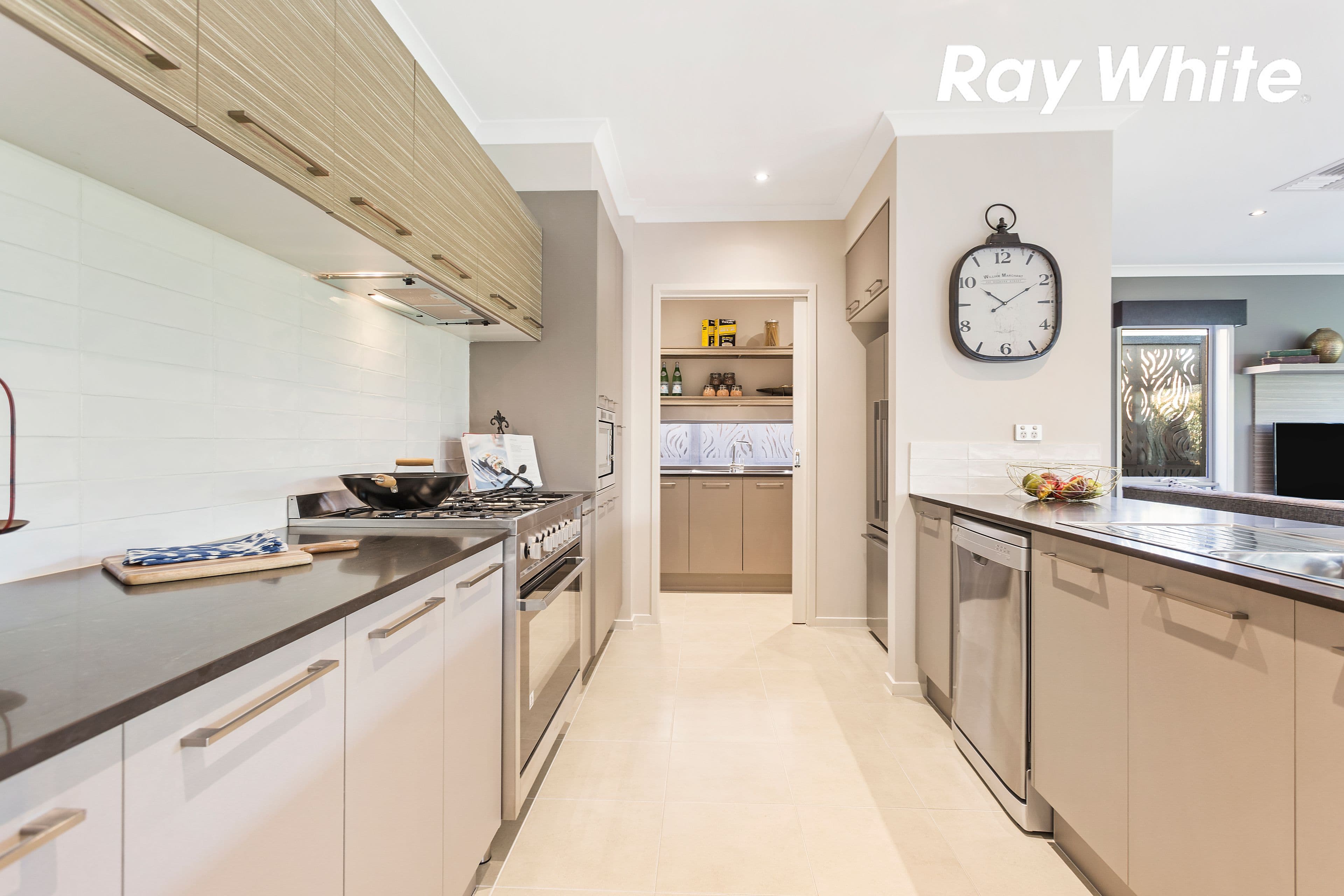 19 Penshurst Crescent, Officer VIC 3809, Officer - Thumbnail 5