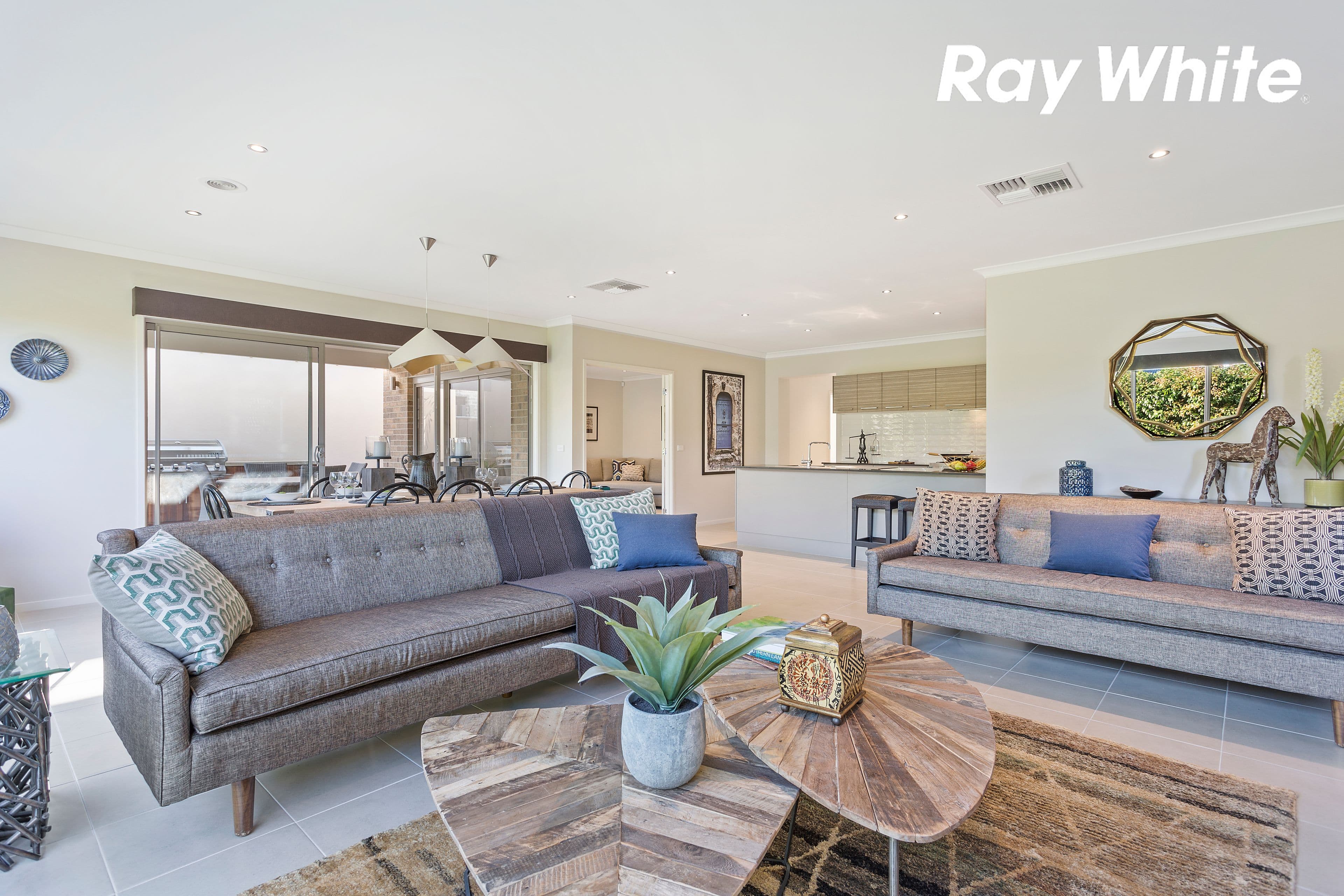 19 Penshurst Crescent, Officer VIC 3809, Officer - Thumbnail 7
