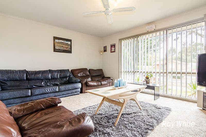 135 Monahans Road, Cranbourne West VIC 3977, Cranbourne West - Thumbnail 3