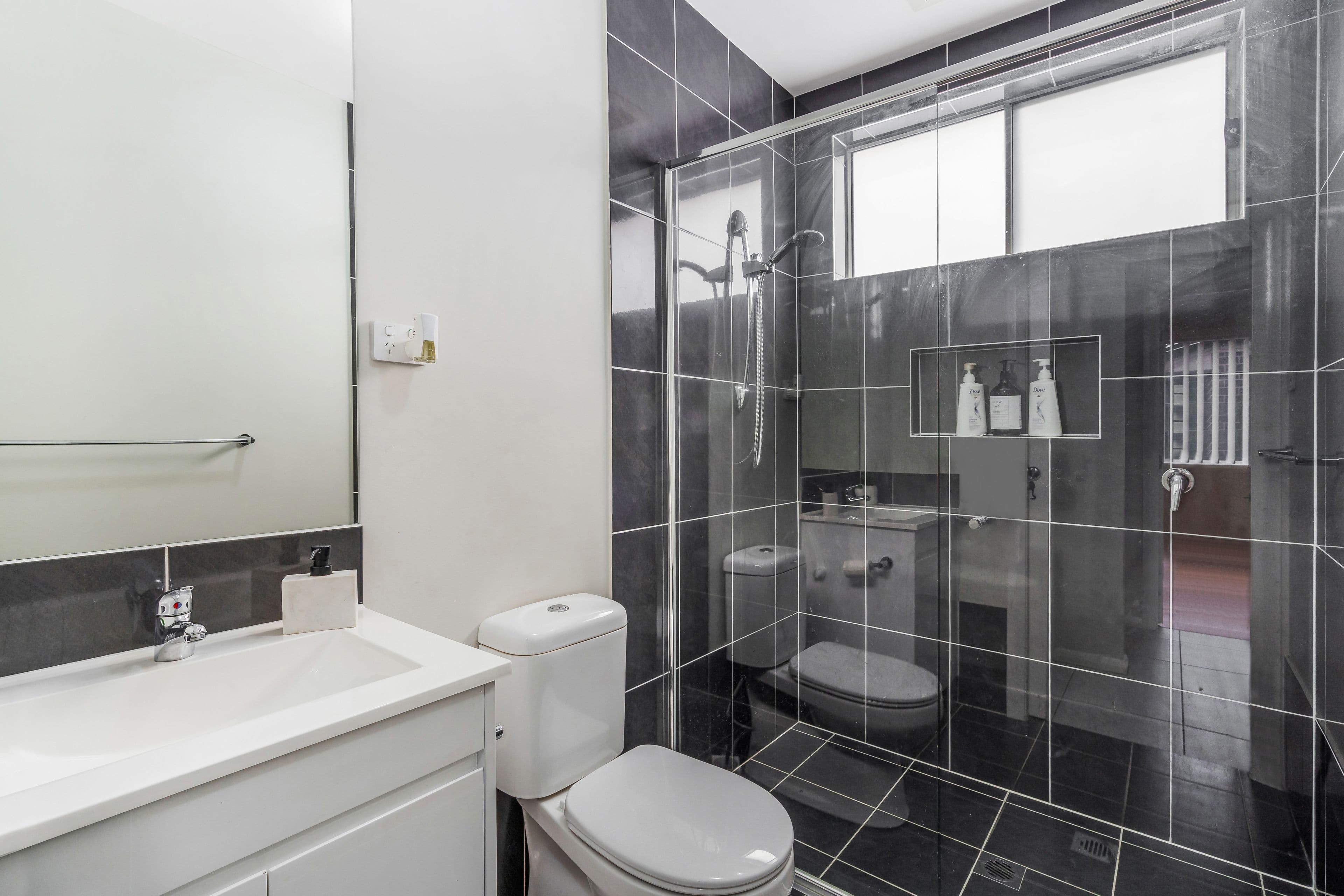 22 Rocco Place, Green Valley NSW 2168, Green Valley - Thumbnail 4