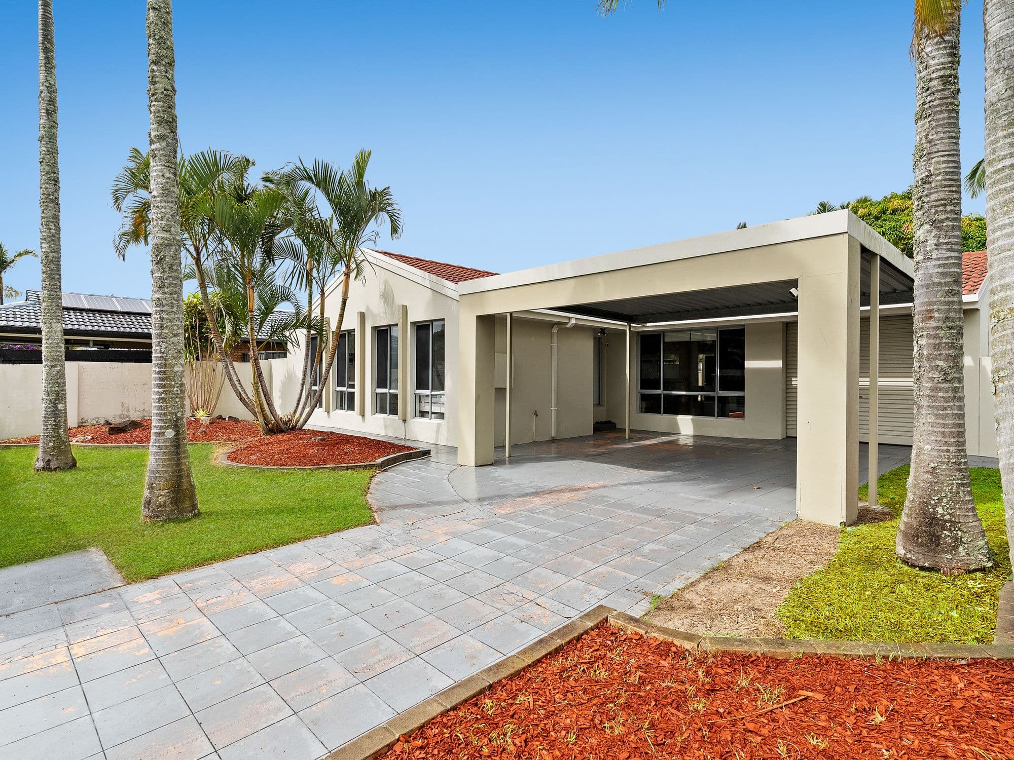 15 Tekapo Street, Broadbeach Waters QLD 4218, Broadbeach Waters - Thumbnail 2