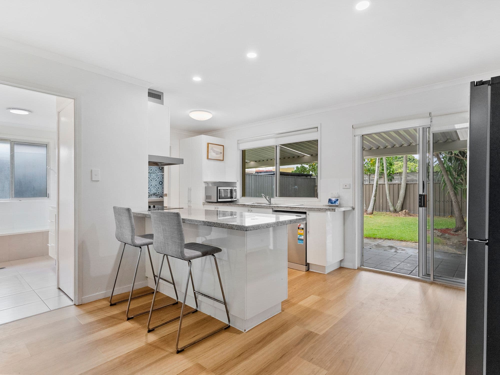 15 Tekapo Street, Broadbeach Waters QLD 4218, Broadbeach Waters - Thumbnail 4