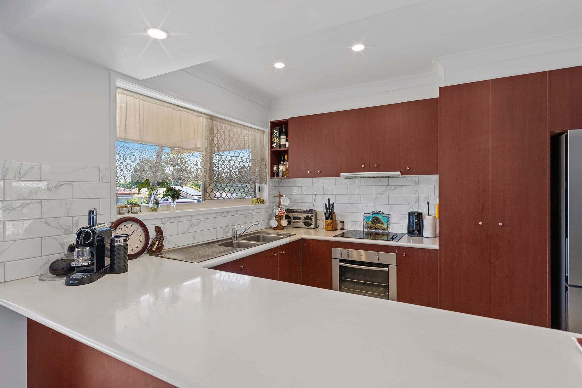 38 Barbaralla Drive, Springwood QLD 4127, Springwood - Thumbnail 3