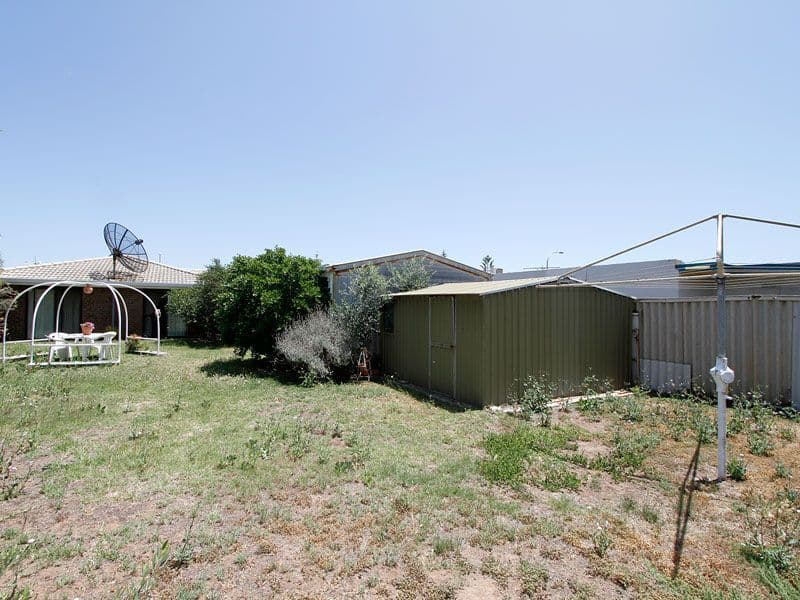 33 Esplanade, CHRISTIES BEACH SA 5165, Christies Beach - Thumbnail 4
