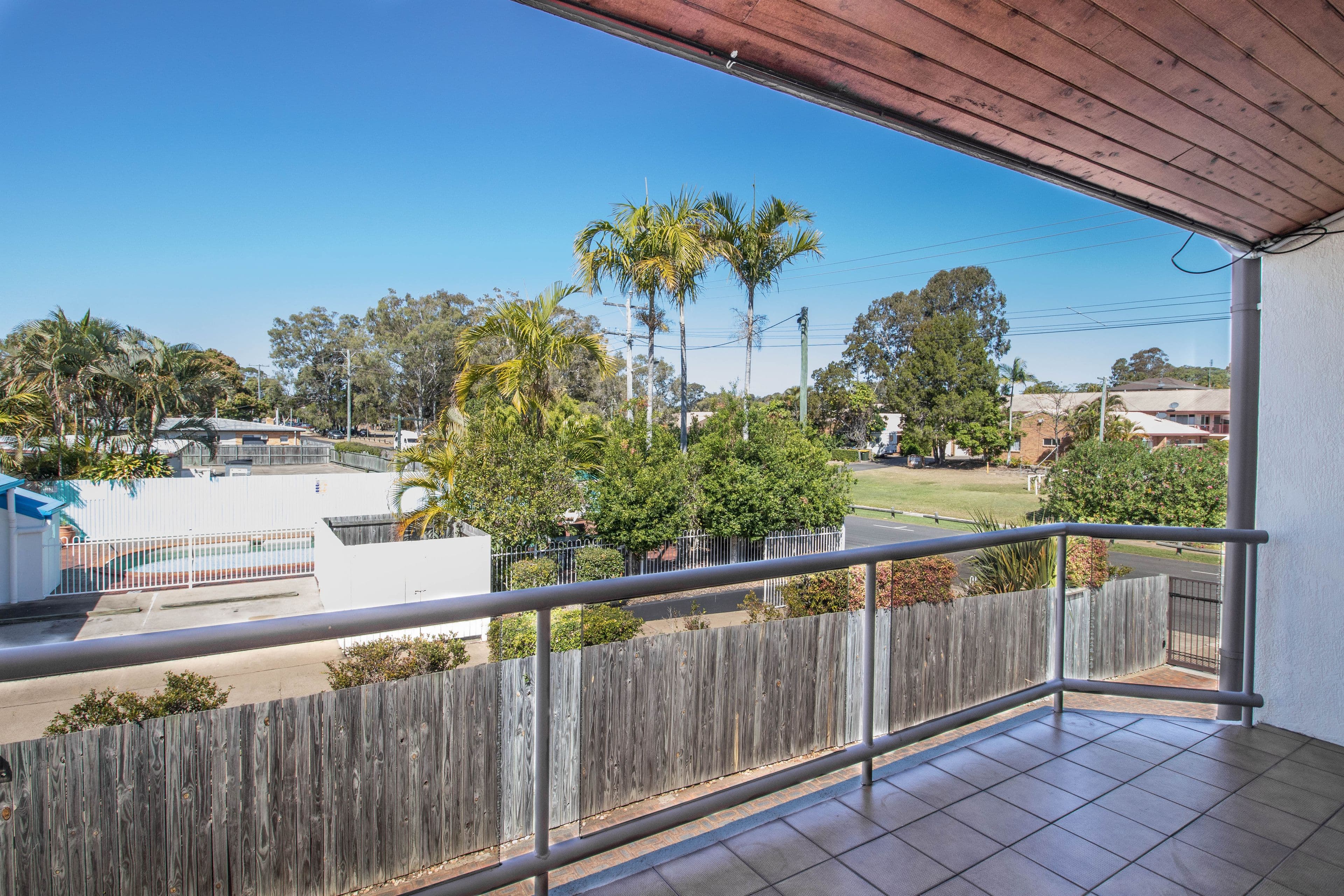 406 Esplanade, Torquay QLD 4655, Torquay - Thumbnail 2
