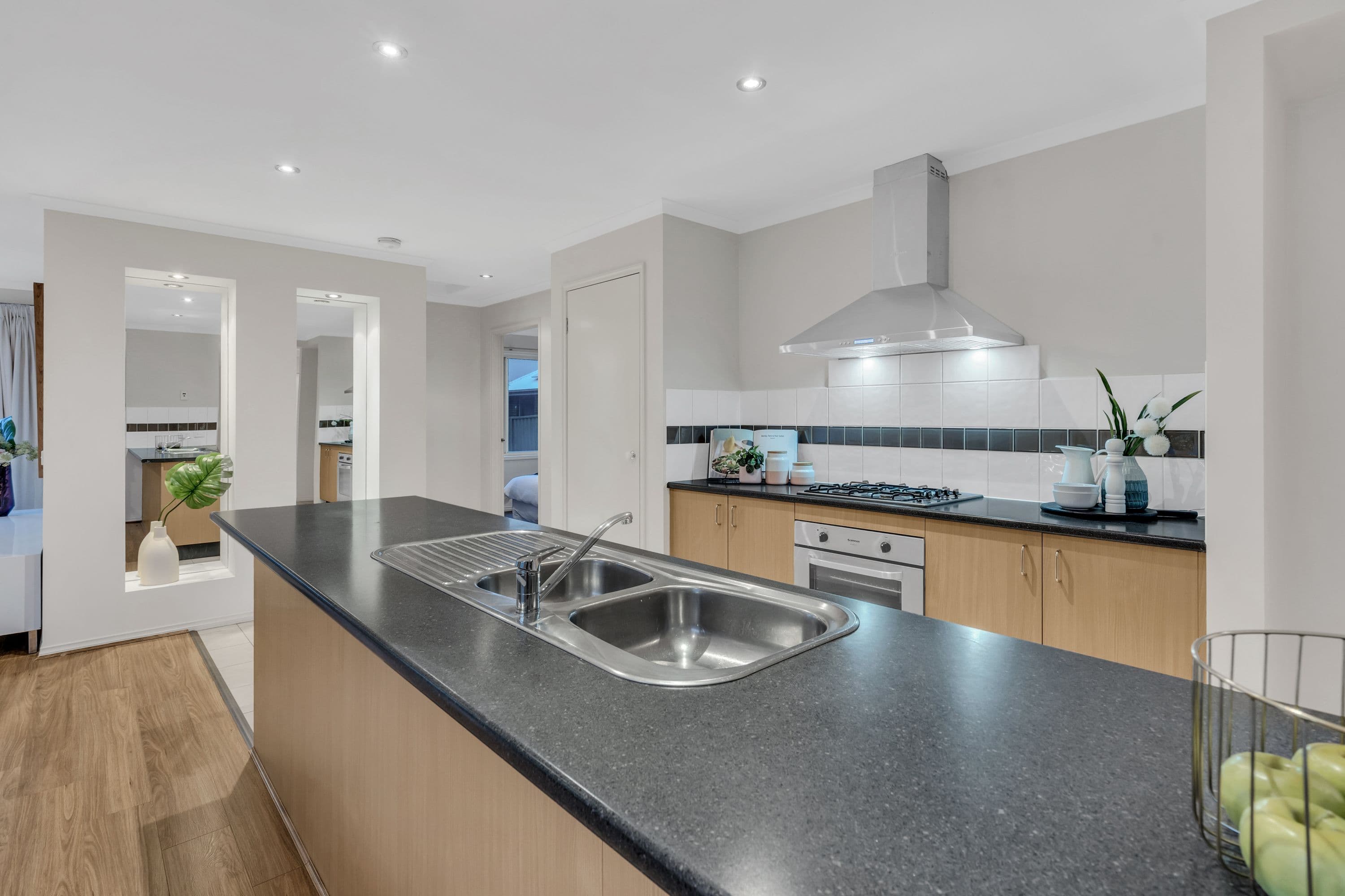 12 Hurlingham Way, Craigieburn VIC 3064, Craigieburn - Thumbnail 6