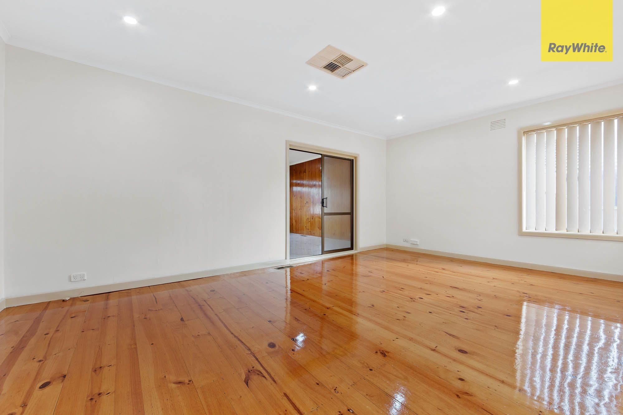 99 Gillespie Road, Kings Park VIC 3021, Kings Park - Thumbnail 2