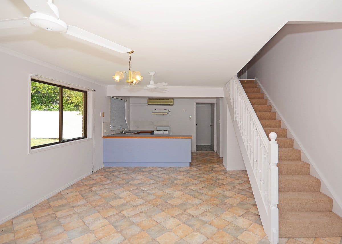233 Torquay Terrace, Torquay QLD 4655, Torquay - Thumbnail 6