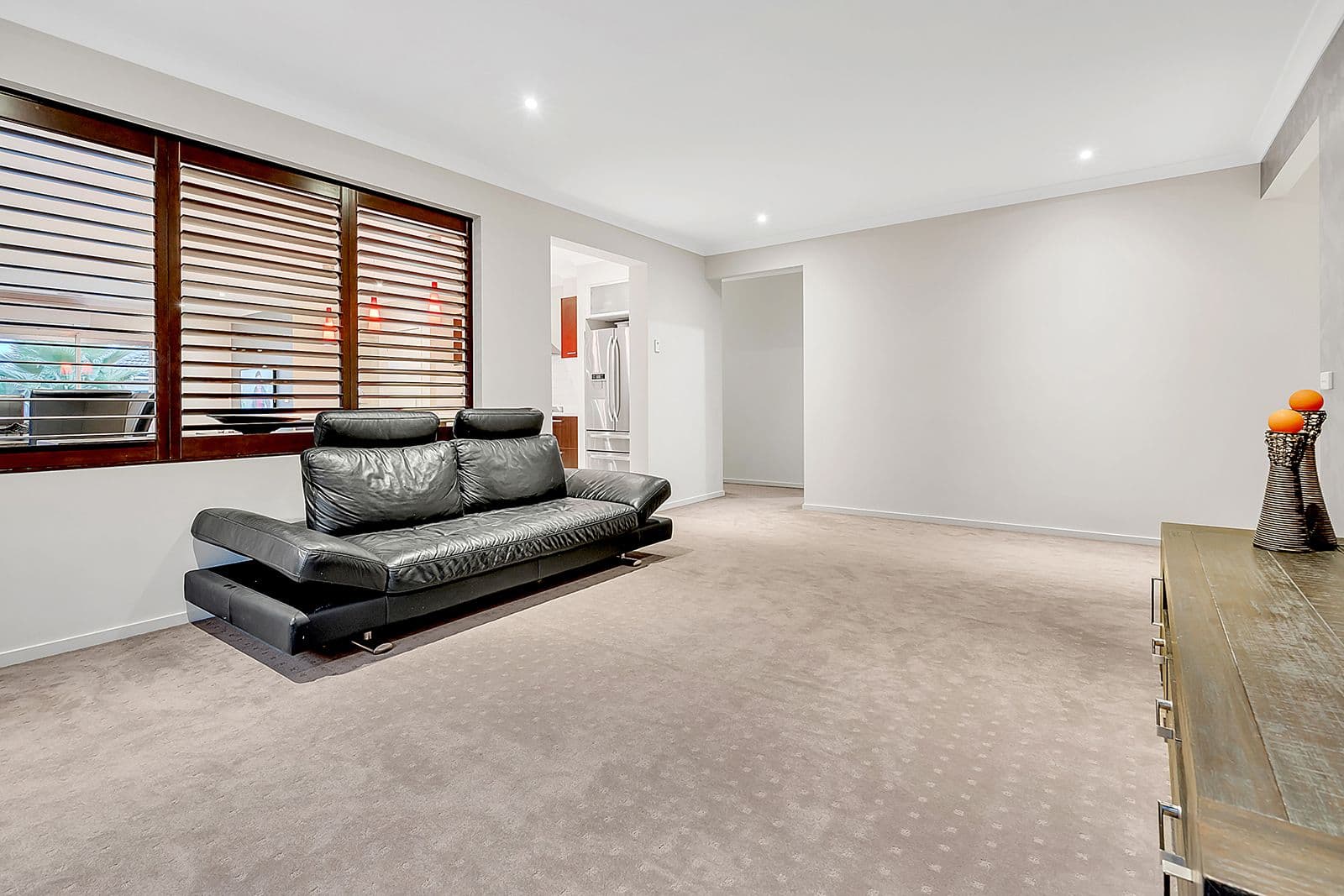 8 Fenland Street, Craigieburn VIC 3064, Craigieburn - Thumbnail 8