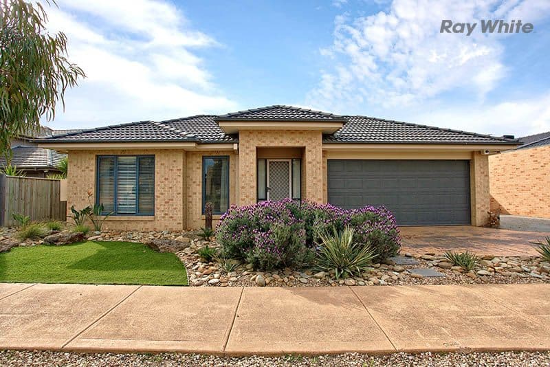 12 Sunseeker Chase, SANCTUARY LAKES VIC 3030, Sanctuary Lakes - Image 1