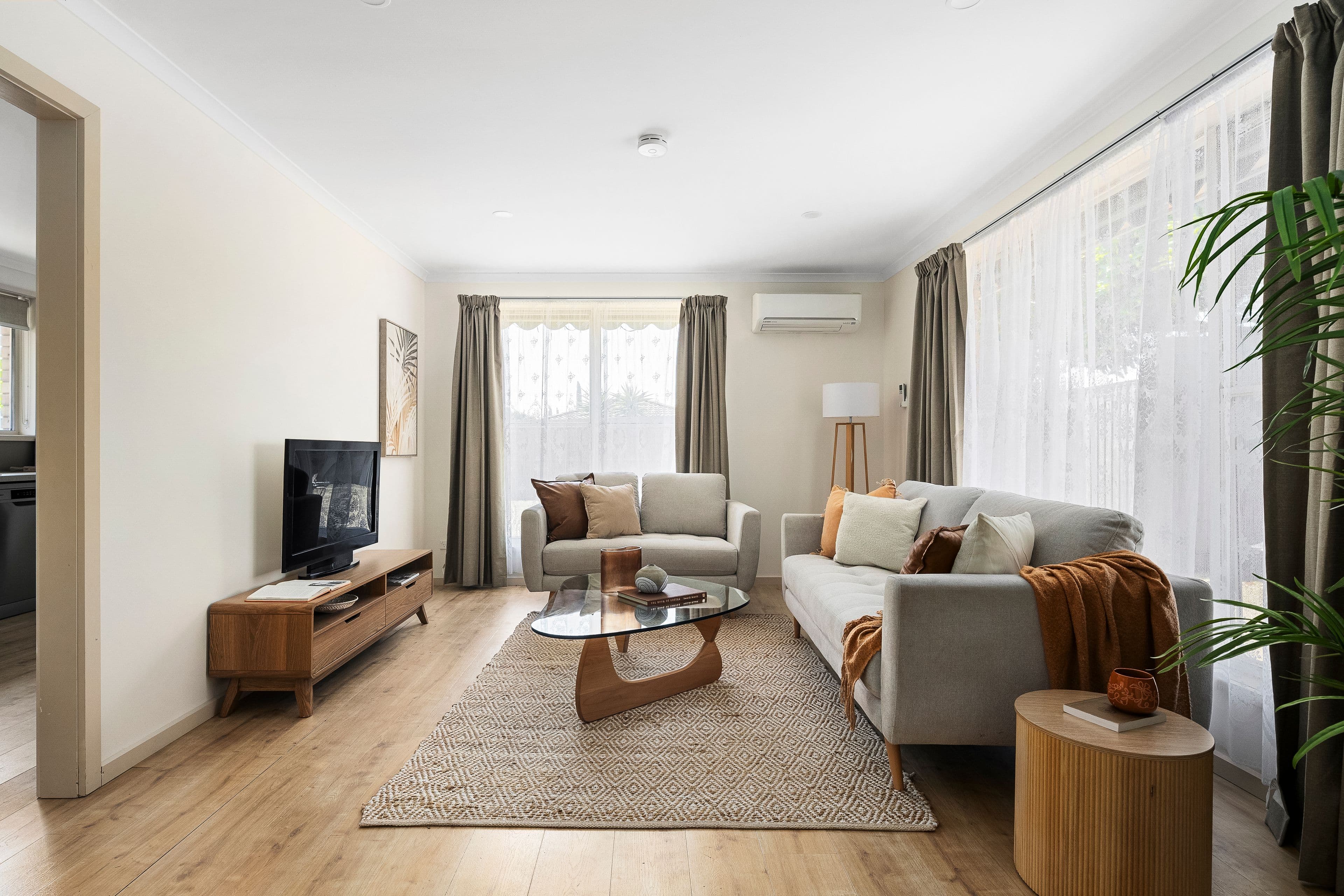 7 Roberts Street, Frankston VIC 3199, Frankston - Thumbnail 2