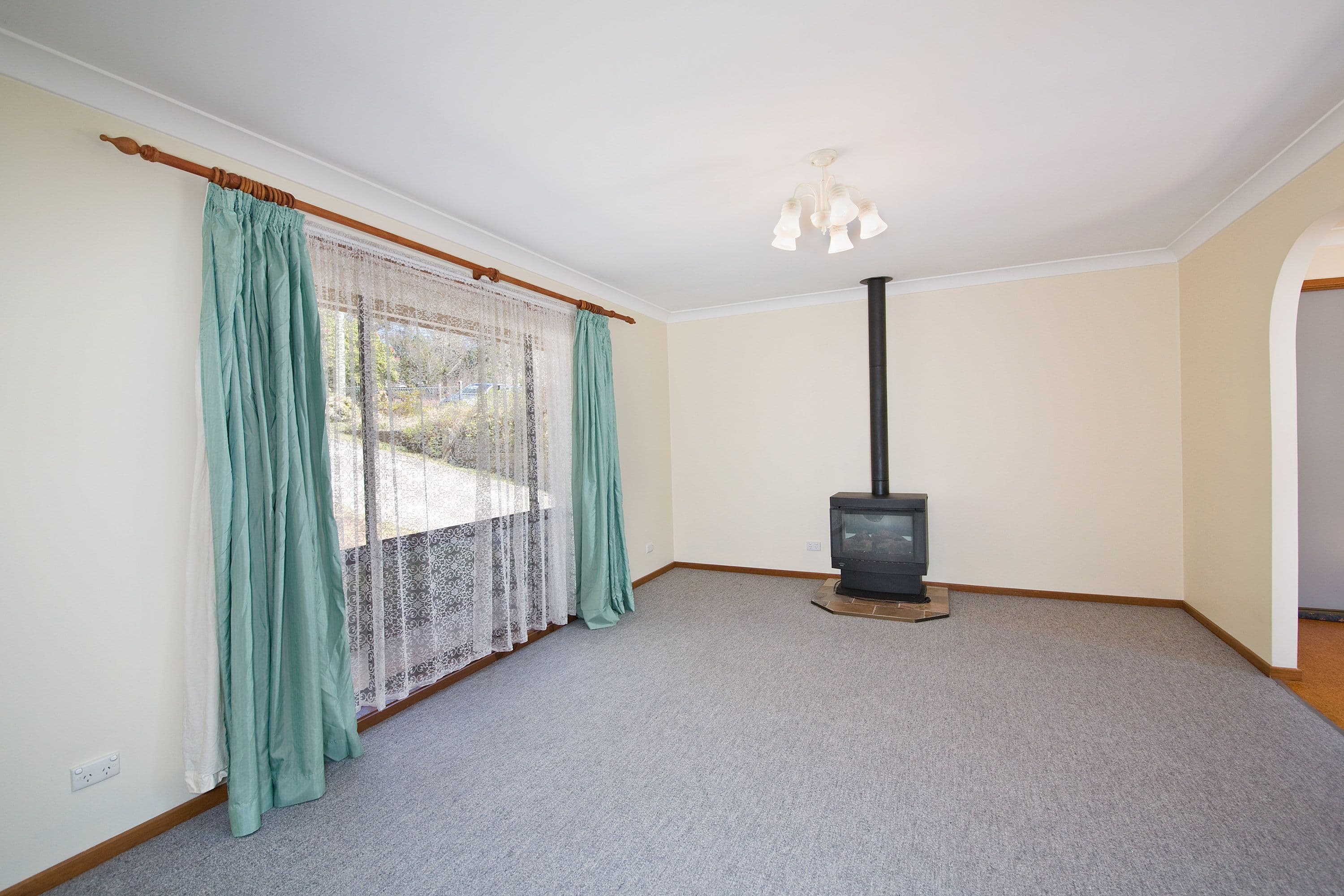 204 Govetts Leap Road, Blackheath - Thumbnail 2