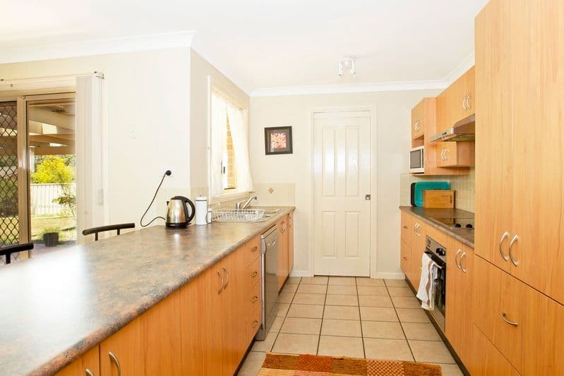 35 Robinia Way, WORRIGEE NSW 2540, Worrigee - Thumbnail 3