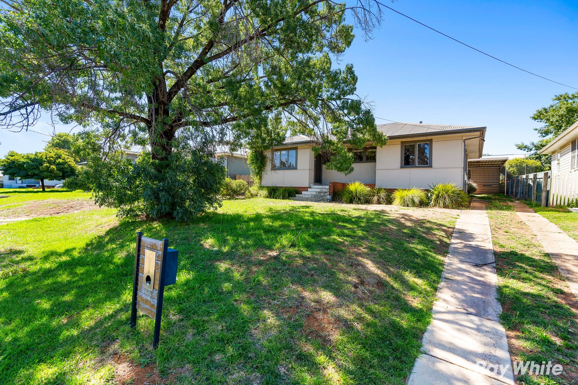 29 Gilmore Avenue, Mount Austin NSW 2650, Mount Austin - Image 1