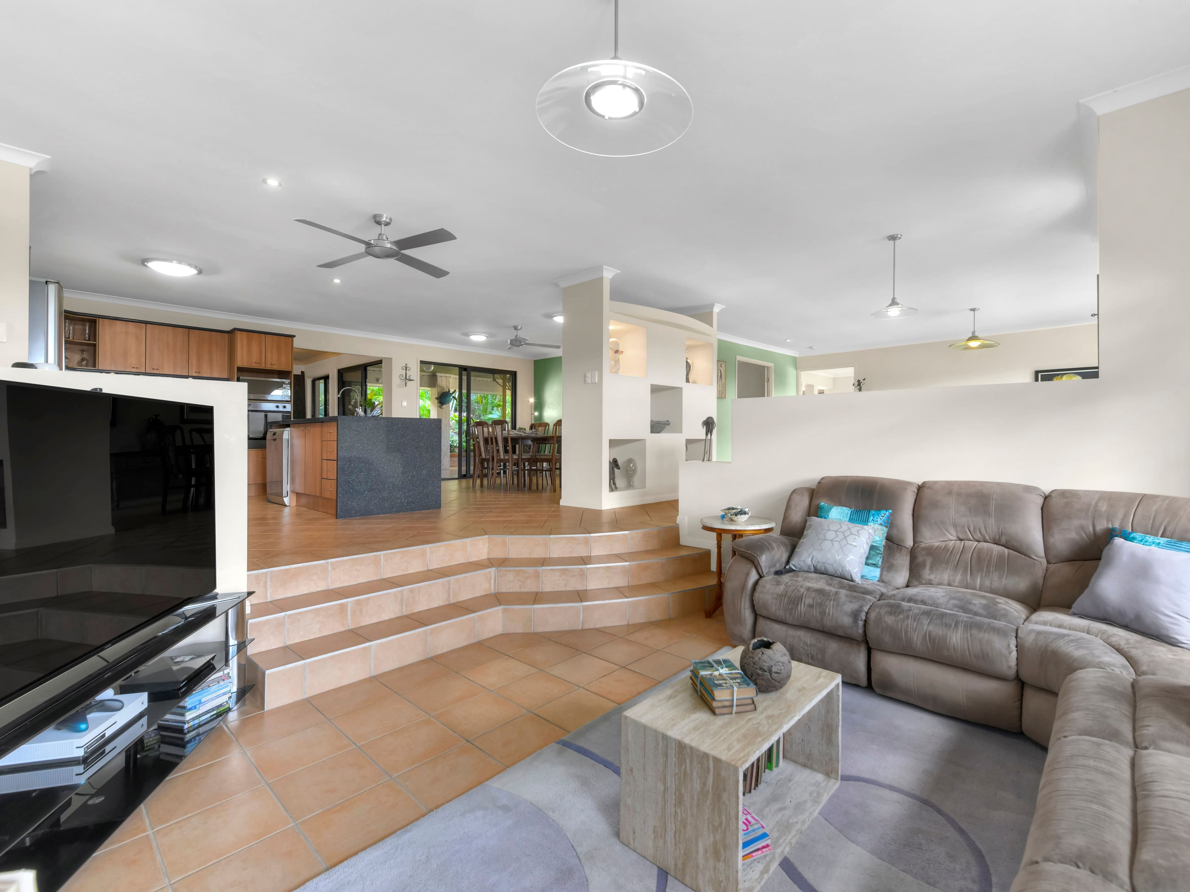 32 Silkyoak Way, Albany Creek QLD 4035, Albany Creek - Thumbnail 3