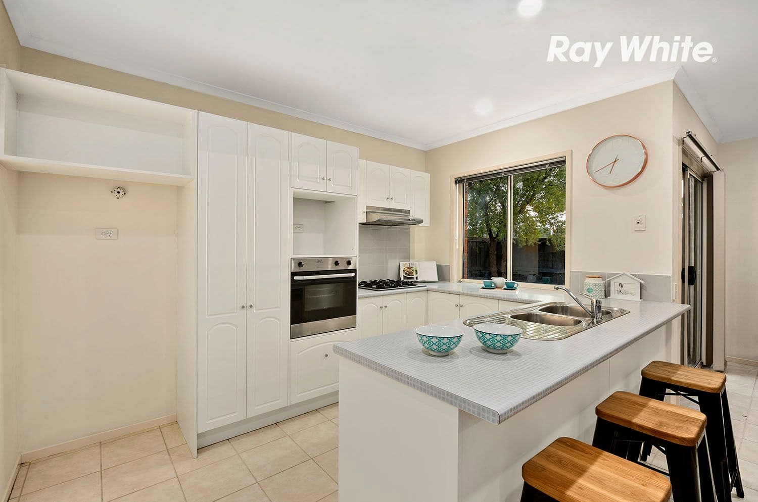 6 Kingsland Close, Dingley Village VIC 3172, Dingley Village - Thumbnail 4