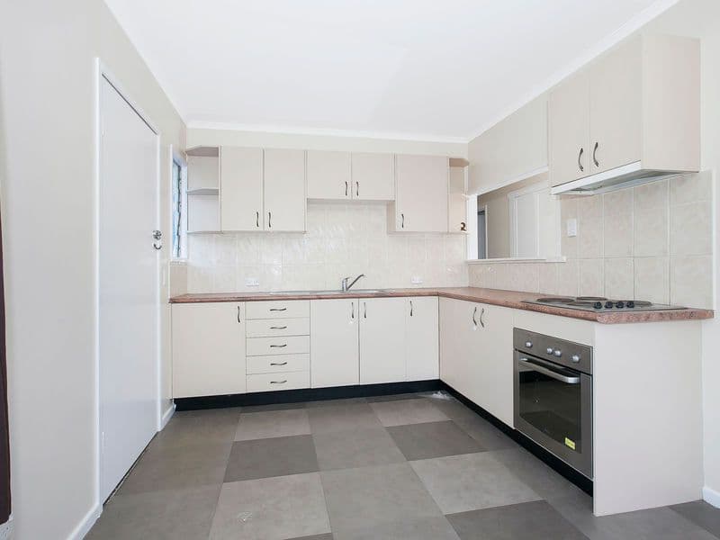 215 Old Logan Road, Camira QLD 4300, Camira - Thumbnail 2