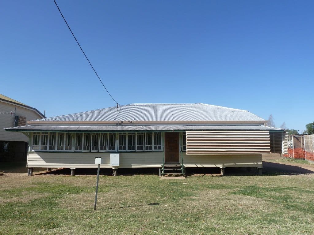 9 Brolga Street, LONGREACH QLD 4730, Longreach - Image 1