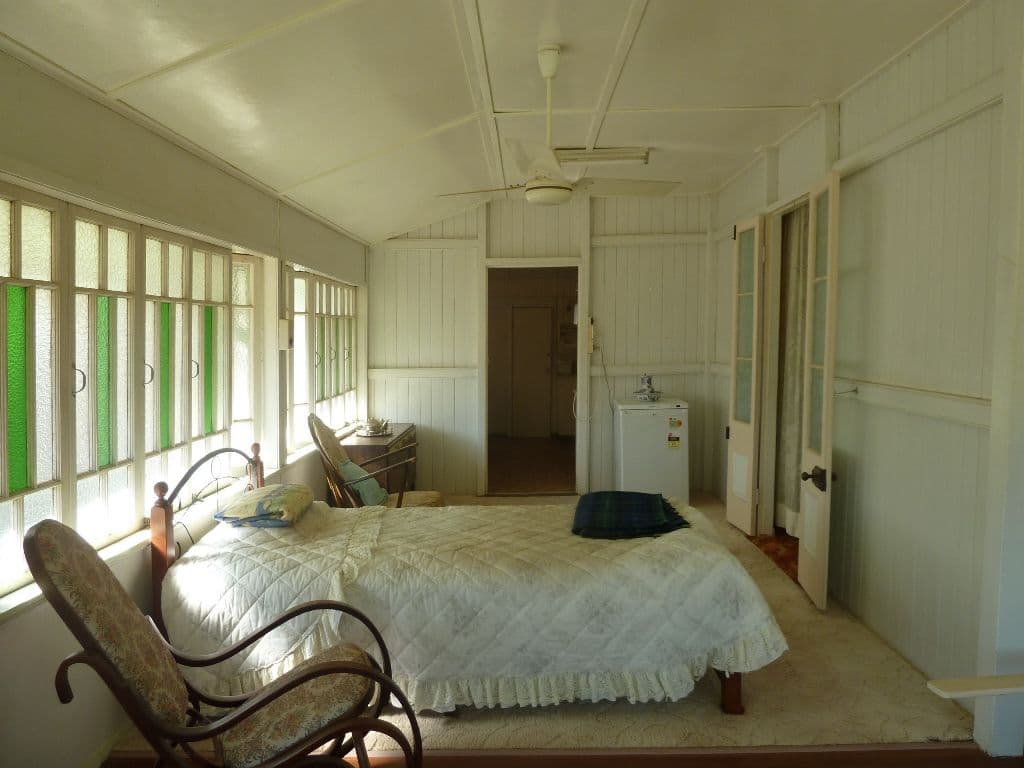 9 Brolga Street, LONGREACH QLD 4730, Longreach - Thumbnail 3