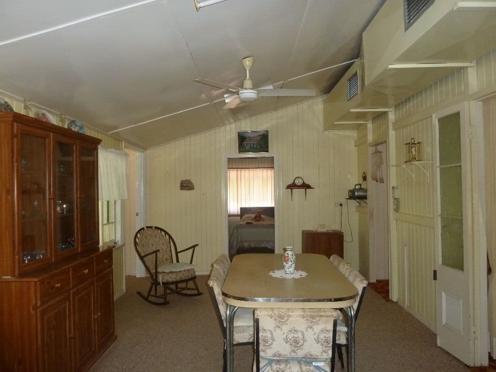 9 Brolga Street, LONGREACH QLD 4730, Longreach - Thumbnail 5
