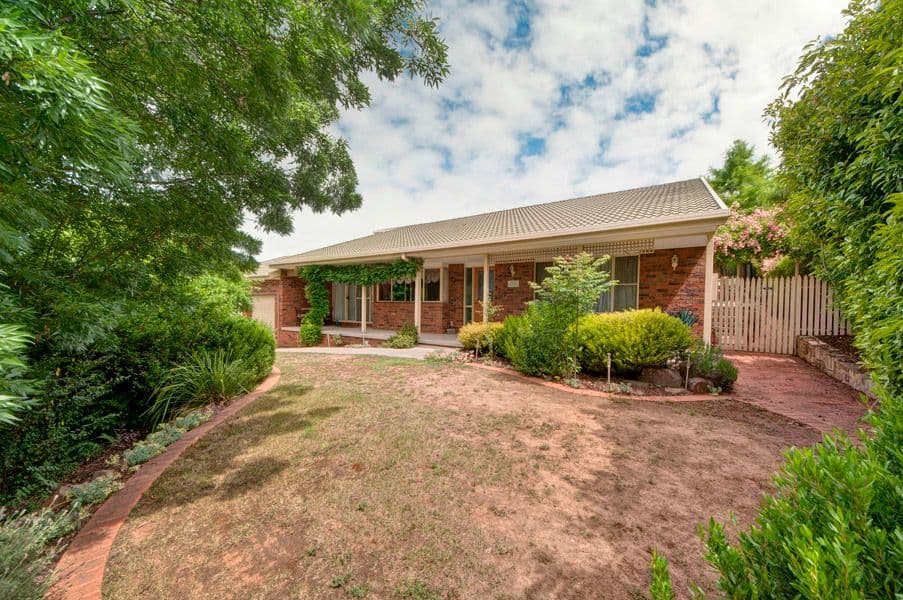 146 Jim Pike Avenue, GORDON ACT 2906, Gordon - Image 1