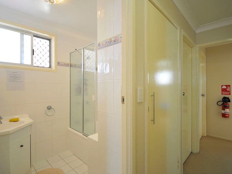 9 Clifford Crescent, Banora Point, NSW, 2486, Banora Point - Thumbnail 5