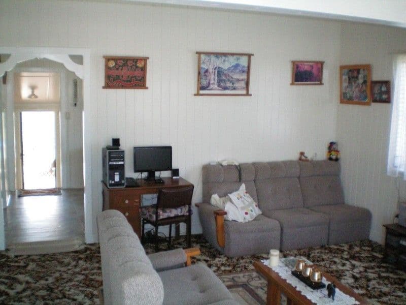49 Maryborough Street, WALKERVALE QLD 4670, Walkervale - Thumbnail 4