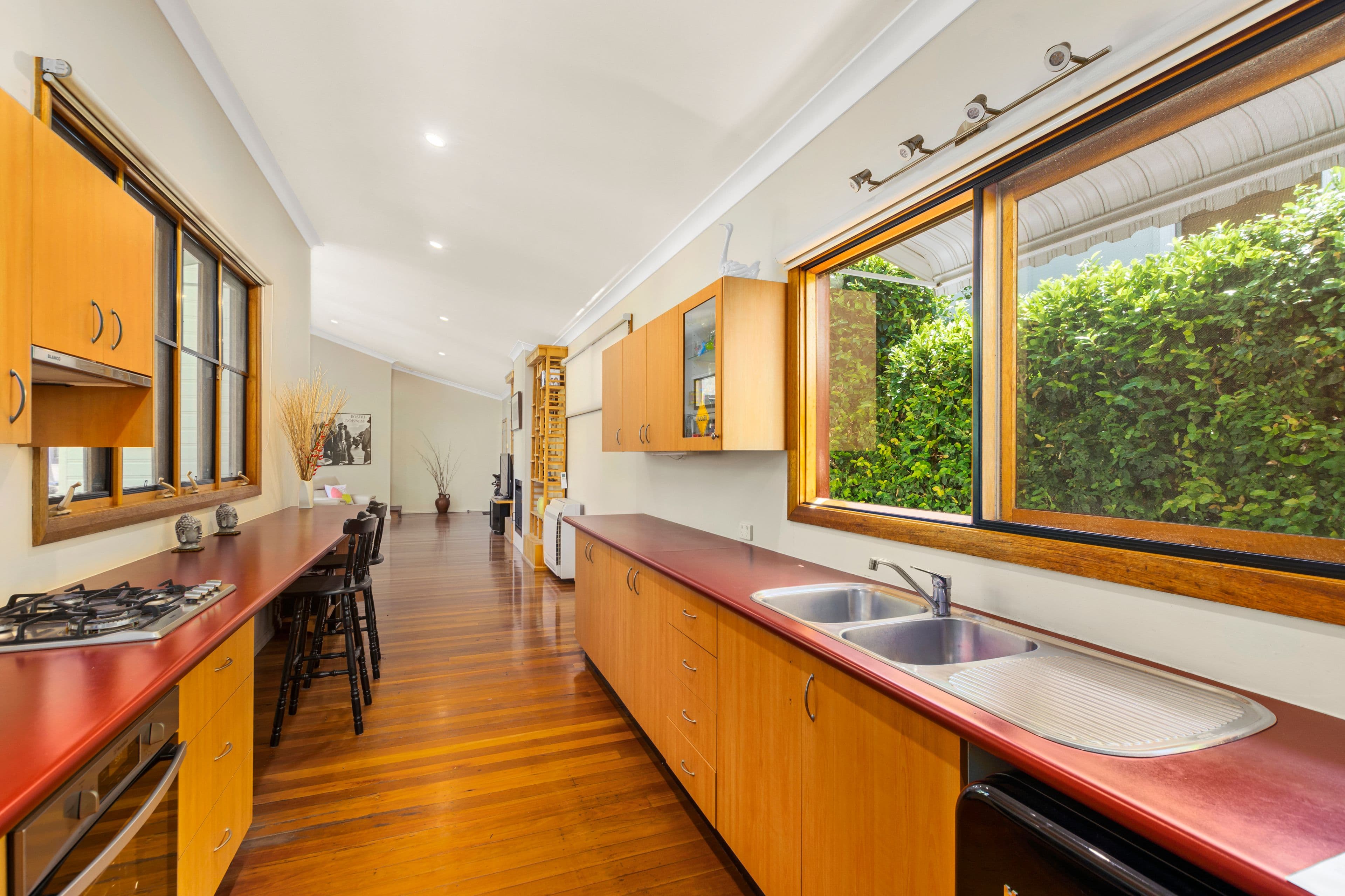 446 Lawrence Hargrave Drive, Scarborough - Thumbnail 2