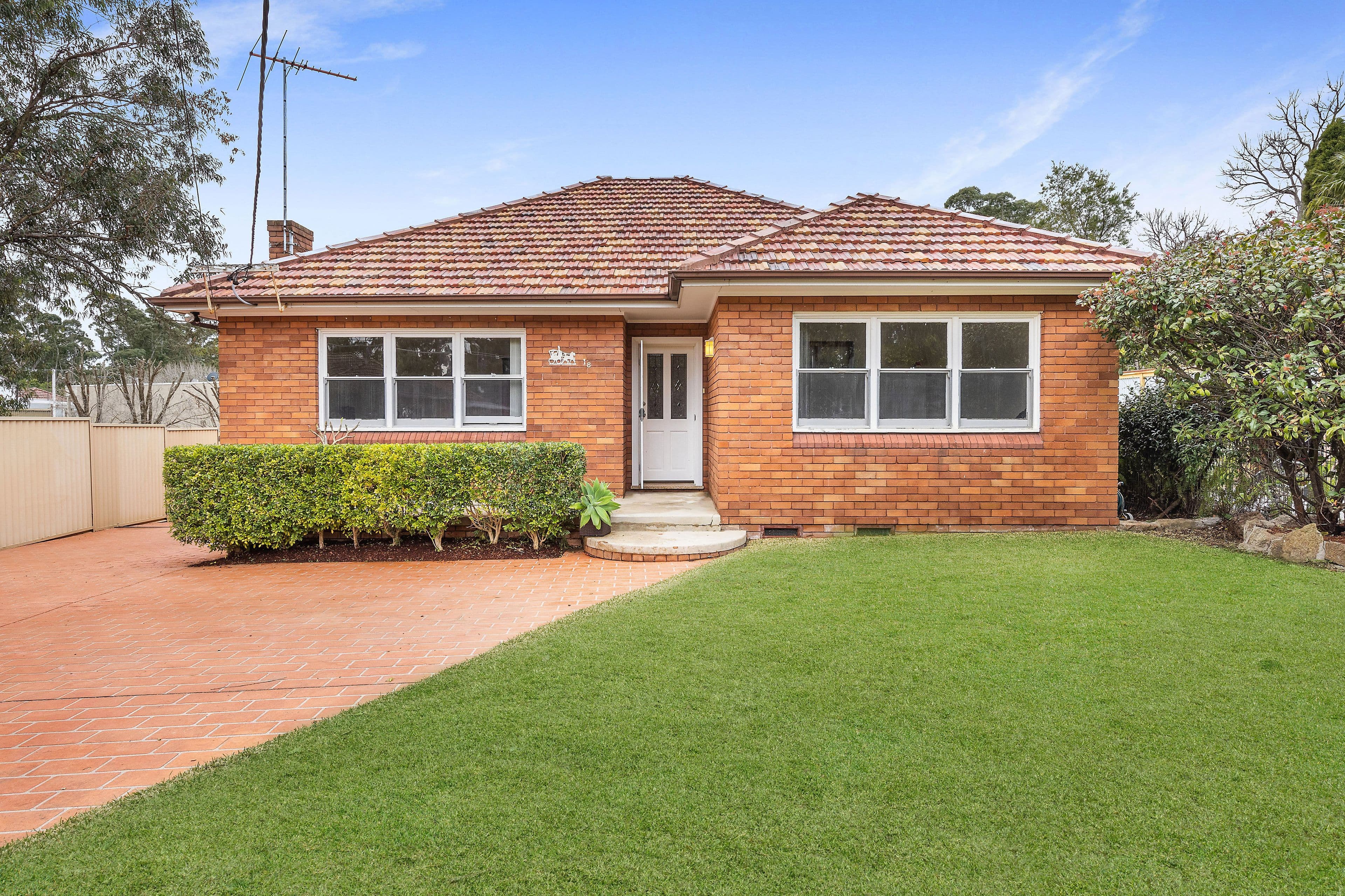 18 Buckingham Avenue, Normanhurst NSW 2076, Normanhurst - Image 1