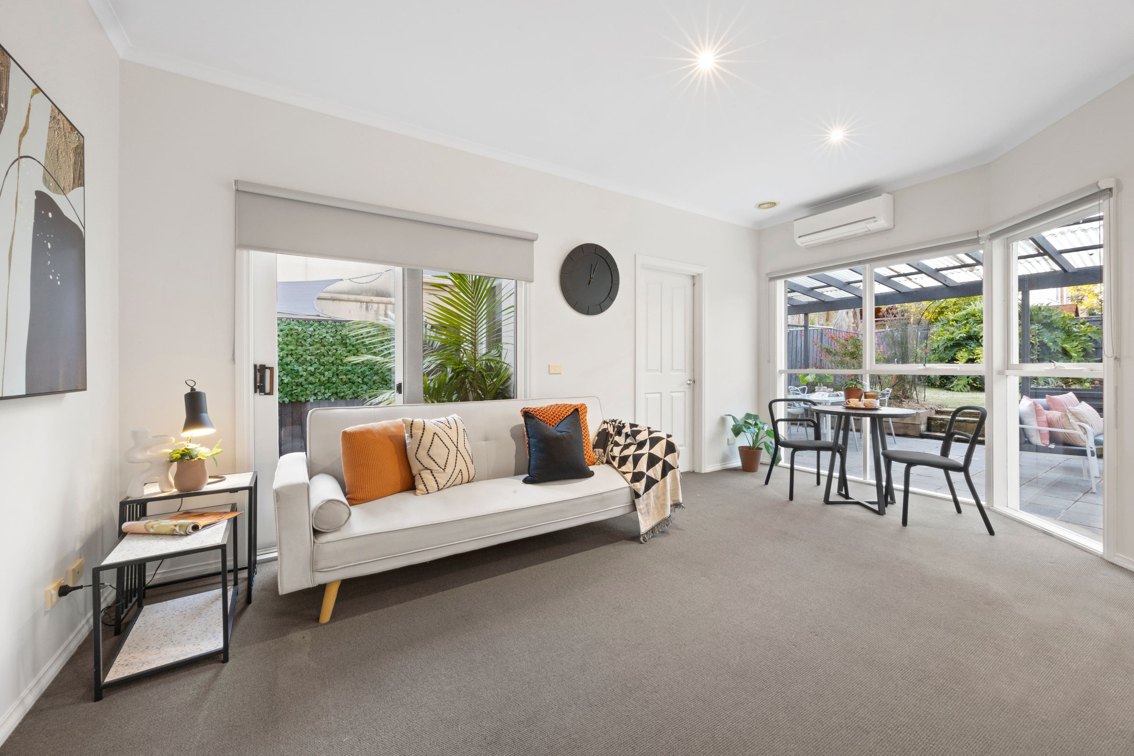 8 Parklane Way, Rowville VIC 3178, Rowville - Thumbnail 3
