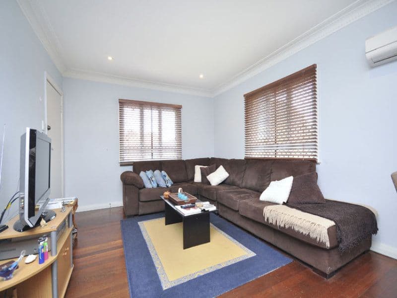 228 Webster Road, STAFFORD QLD 4053, Stafford - Thumbnail 2