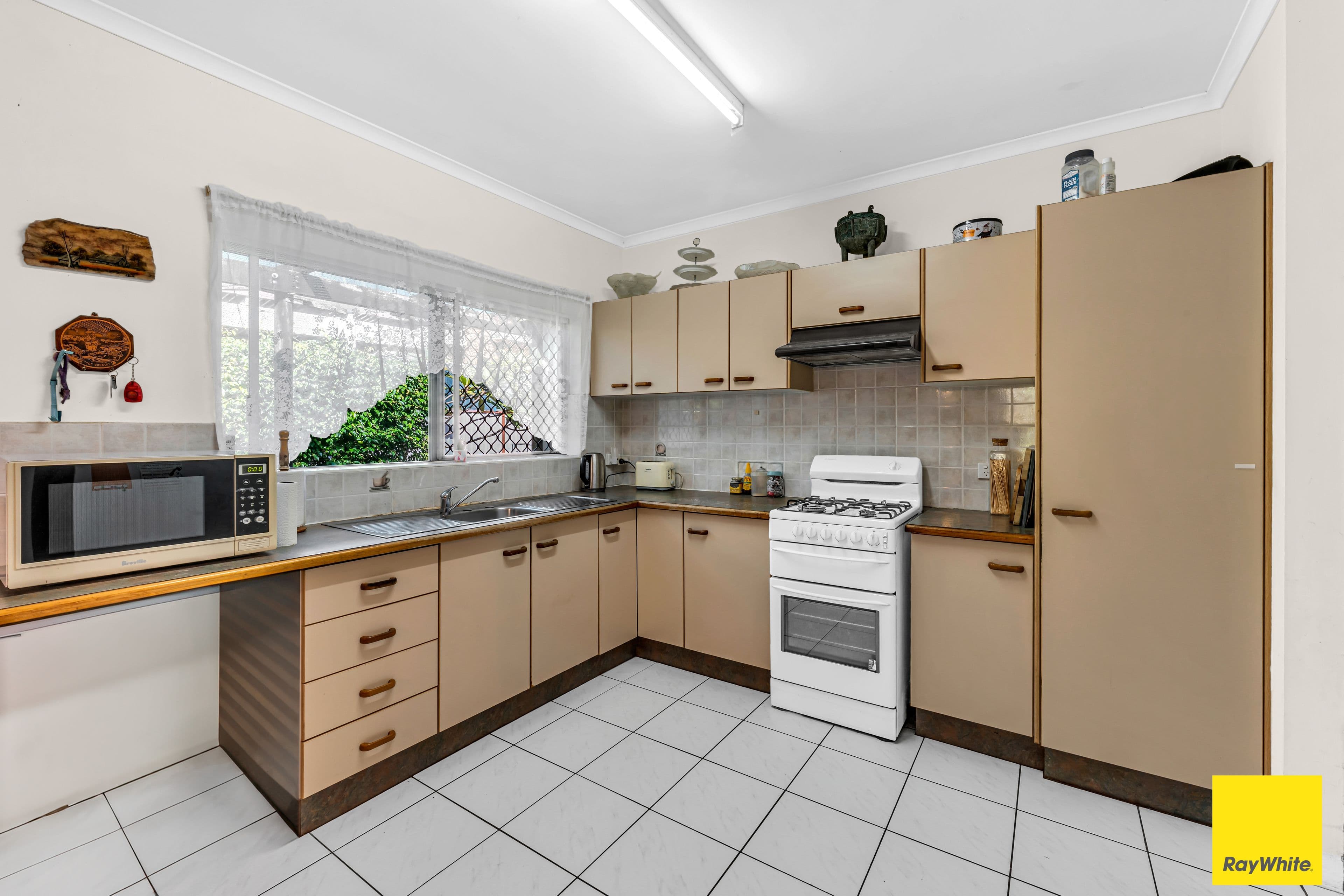 18 Talasea Street, Trinity Beach QLD 4879, Trinity Beach - Thumbnail 5