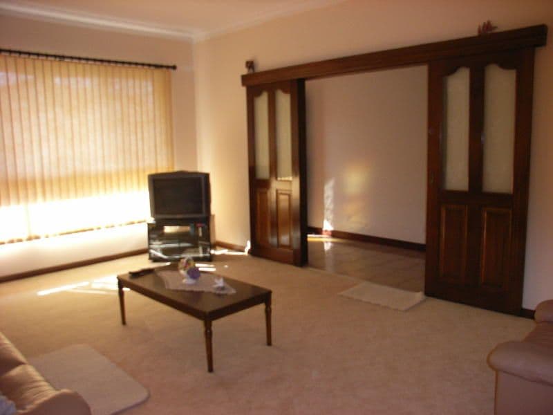 104  Quarry Road, BOSSLEY PARK NSW 2176, Bossley Park - Thumbnail 3