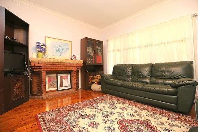 11 Haig Avenue, Georges Hall NSW 2198, Georges Hall - Thumbnail 2