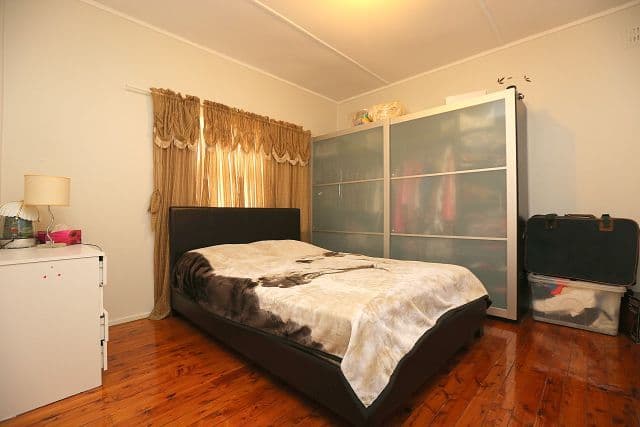 11 Haig Avenue, Georges Hall NSW 2198, Georges Hall - Thumbnail 6