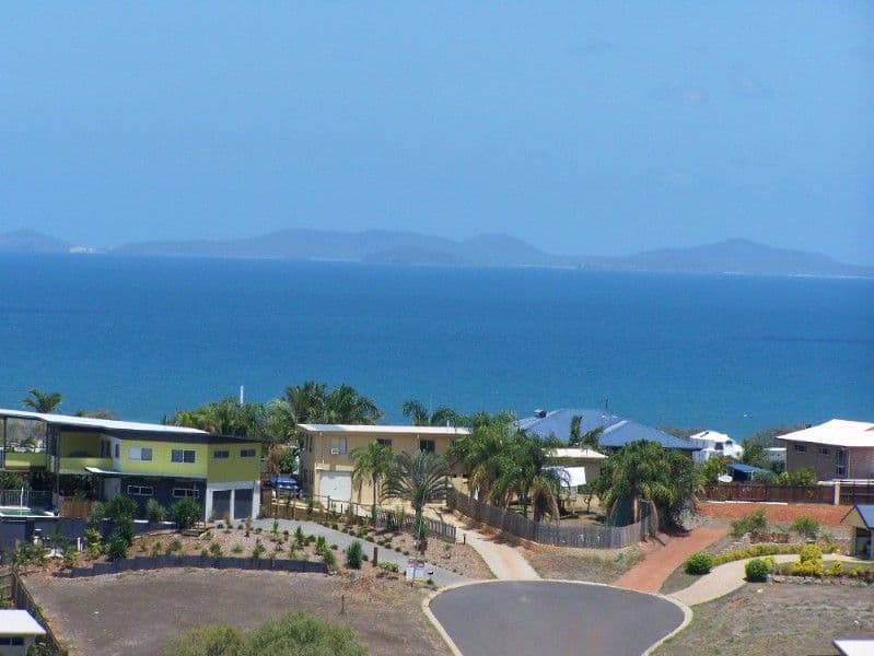 18 Pacific Vista Close, YEPPOON QLD 4703, Yeppoon - Image 1