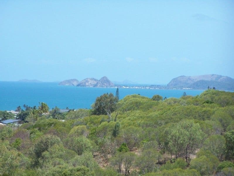 18 Pacific Vista Close, YEPPOON QLD 4703, Yeppoon - Thumbnail 2