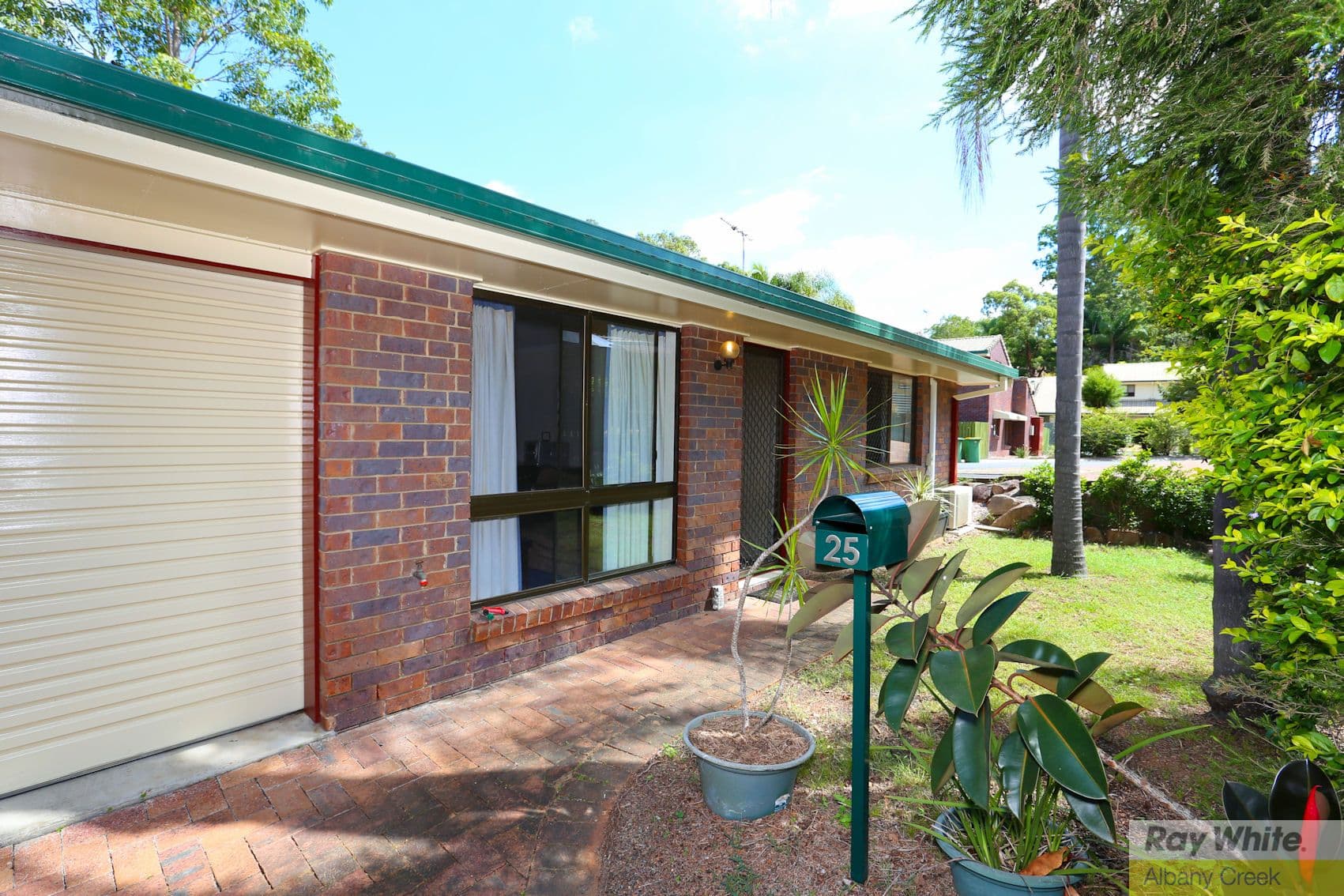 25 Quinnia Court, Ferny Hills QLD 4055, Ferny Hills - Image 1