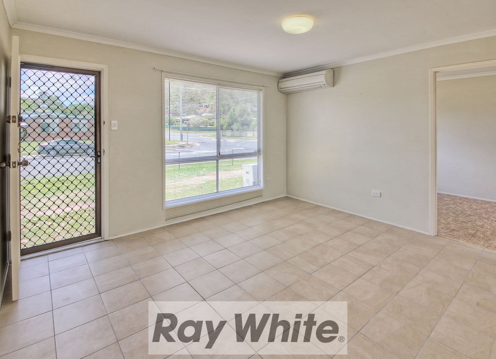 115 Velorum Drive, Kingston QLD 4114, Kingston - Thumbnail 2