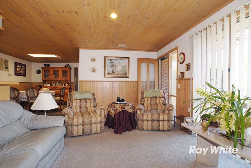 1 Fenfield Street, CRANBOURNE VIC 3977, Cranbourne - Thumbnail 2