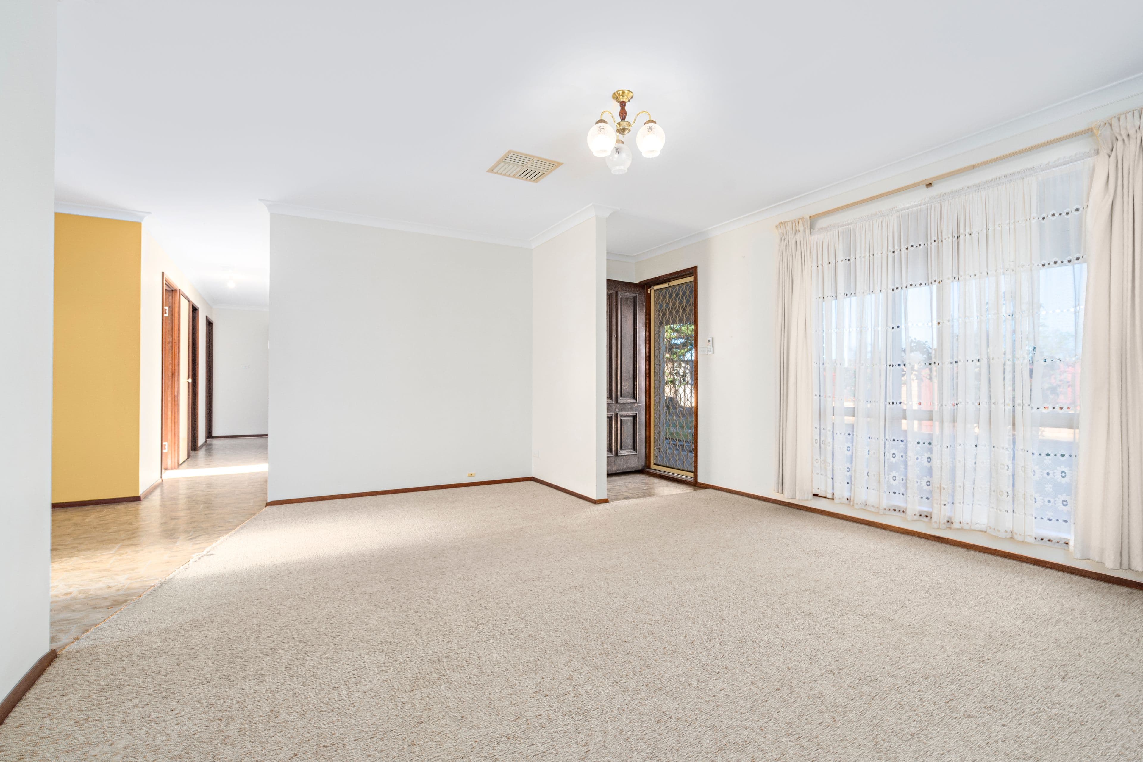 4 Mugana Crescent, Waggrakine WA 6530, Waggrakine - Thumbnail 7