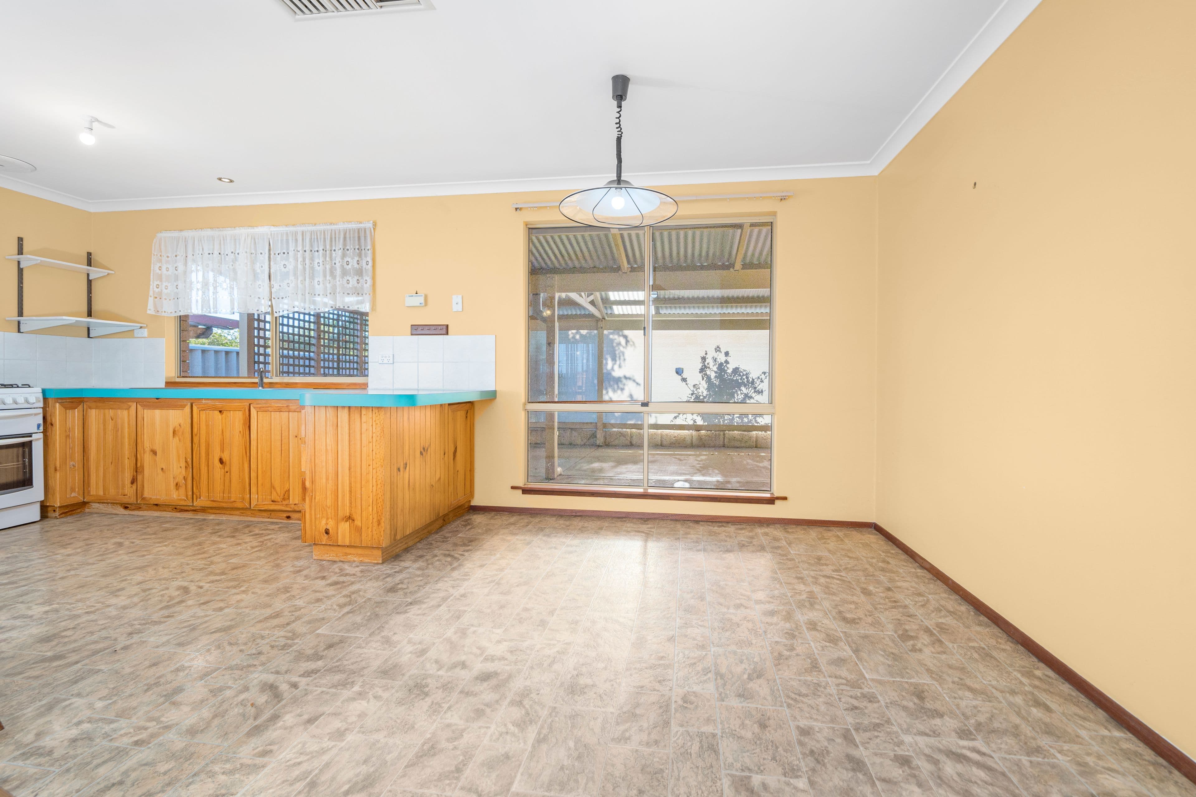 4 Mugana Crescent, Waggrakine WA 6530, Waggrakine - Thumbnail 8