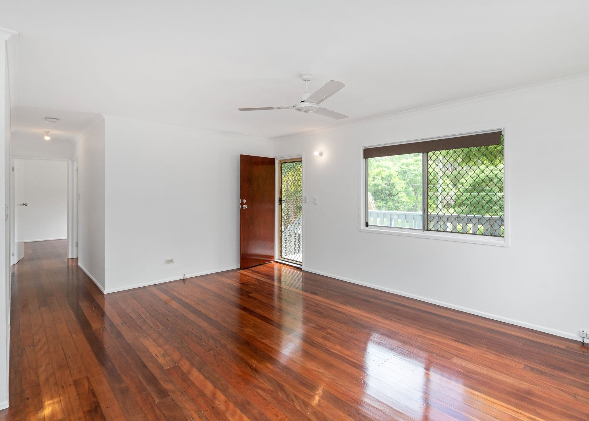 167 Jacaranda Avenue, Kingston QLD 4114, Kingston - Thumbnail 4