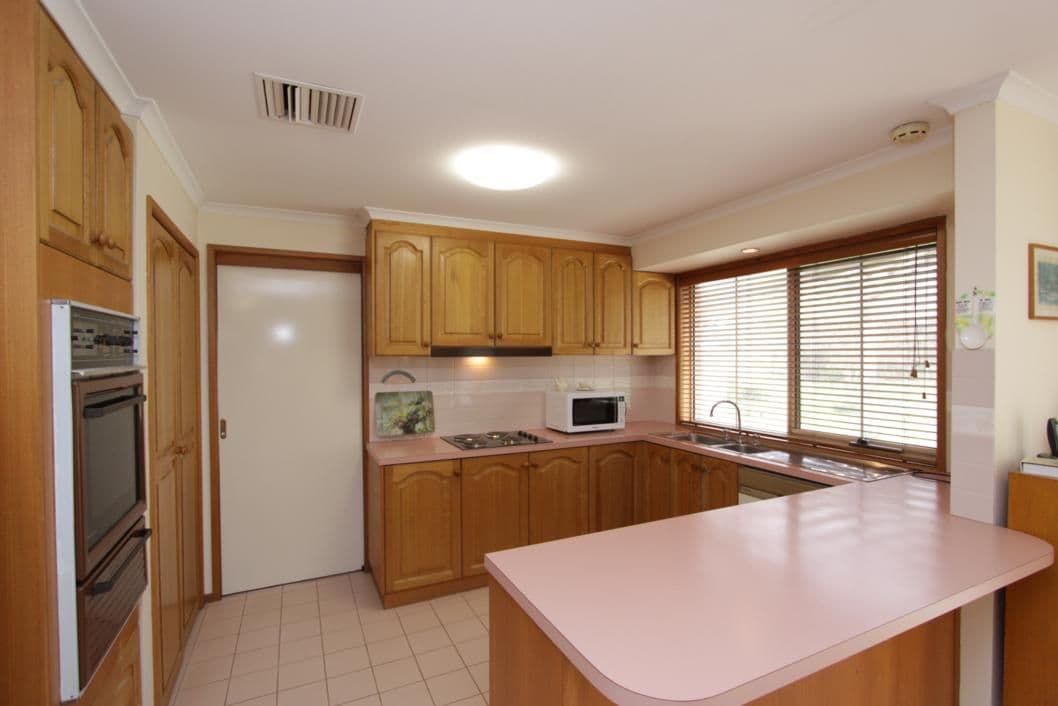 2 Thompsons Lane, HEATHCOTE VIC 3523, Heathcote - Thumbnail 2