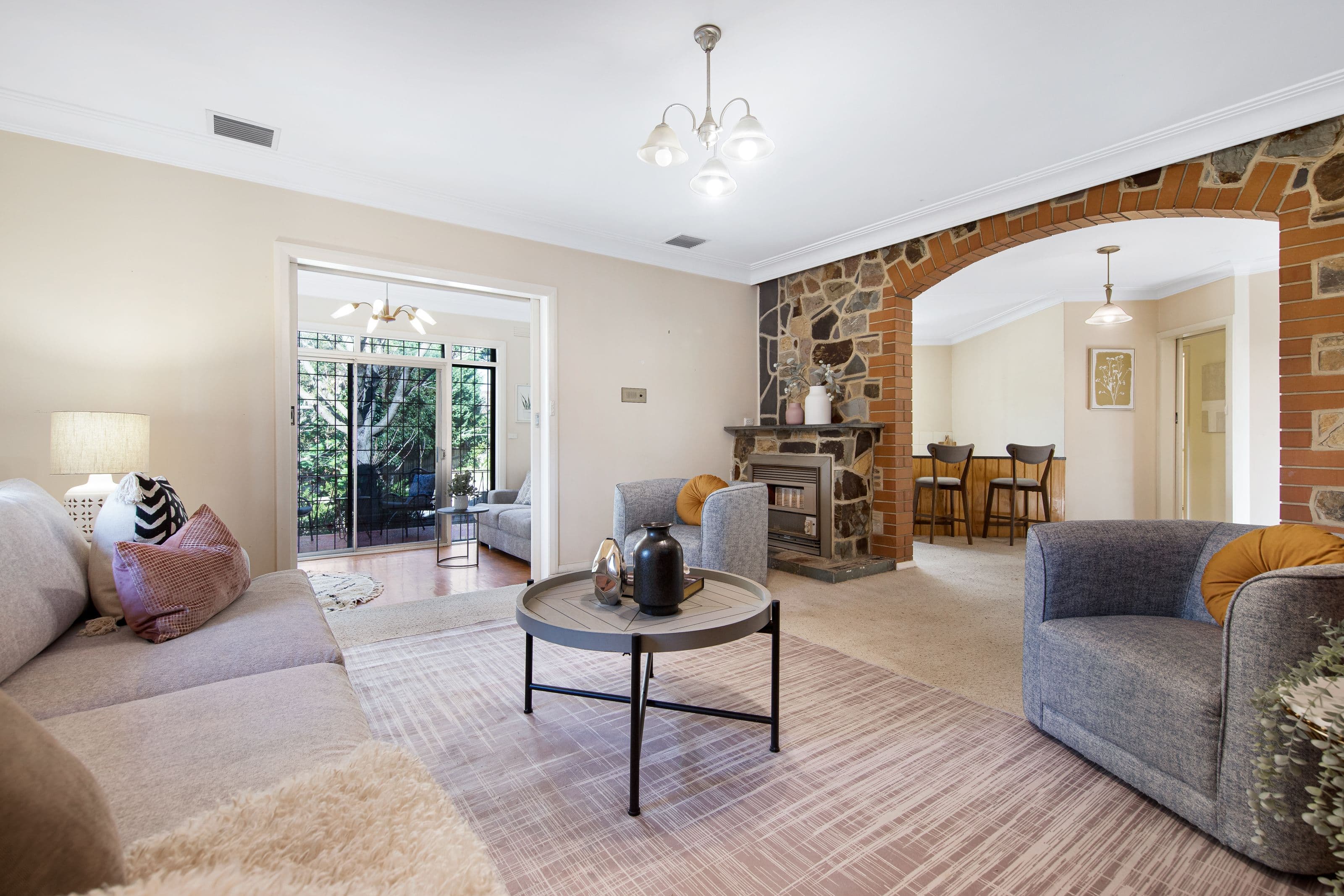 8 Springvale Road, Glen Waverley VIC 3150, Glen Waverley - Image 1