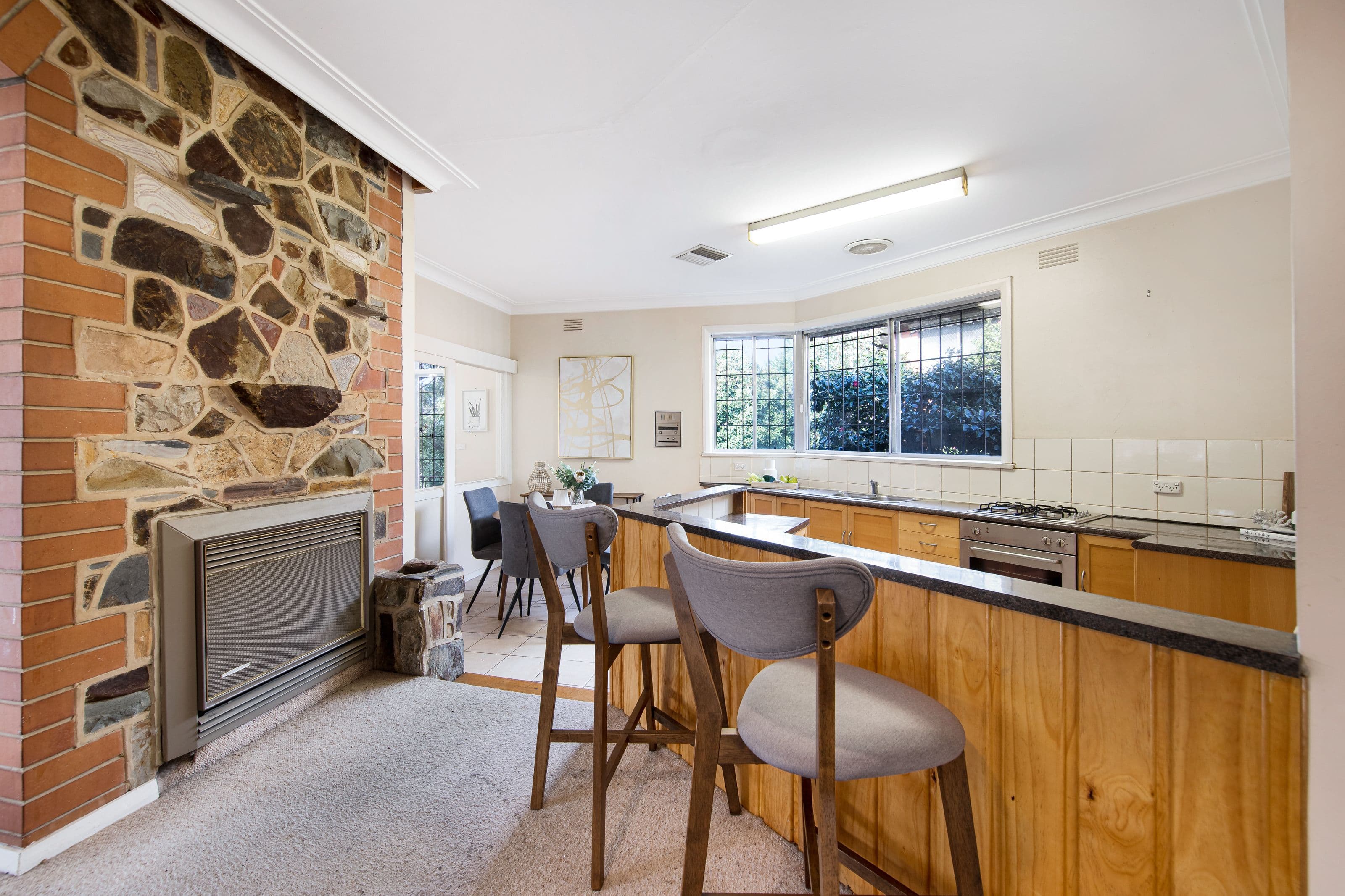 8 Springvale Road, Glen Waverley VIC 3150, Glen Waverley - Thumbnail 3