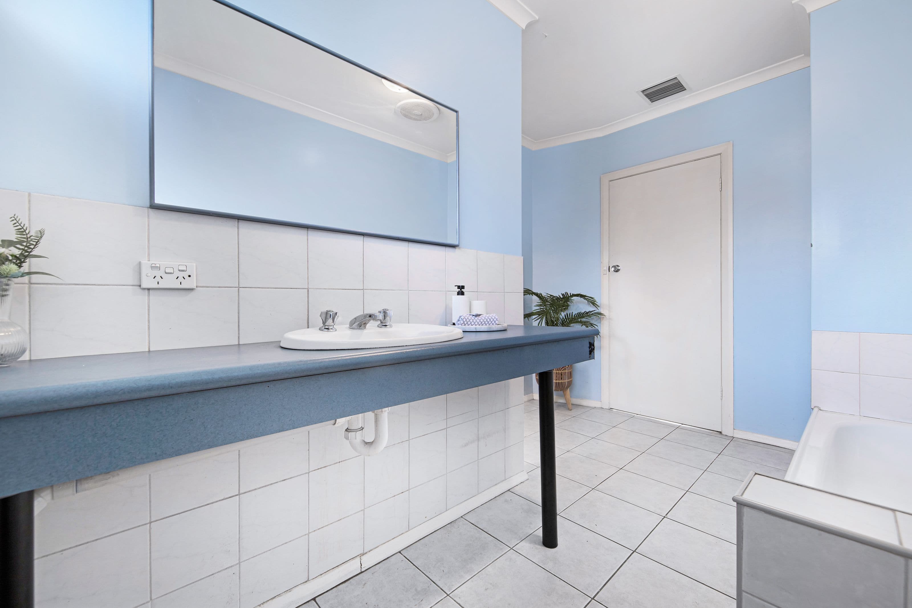 8 Springvale Road, Glen Waverley VIC 3150, Glen Waverley - Thumbnail 7