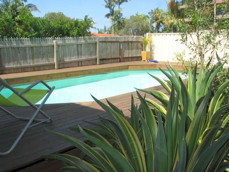 8 Murtha Drive, ELANORA QLD 4221, Elanora - Image 1