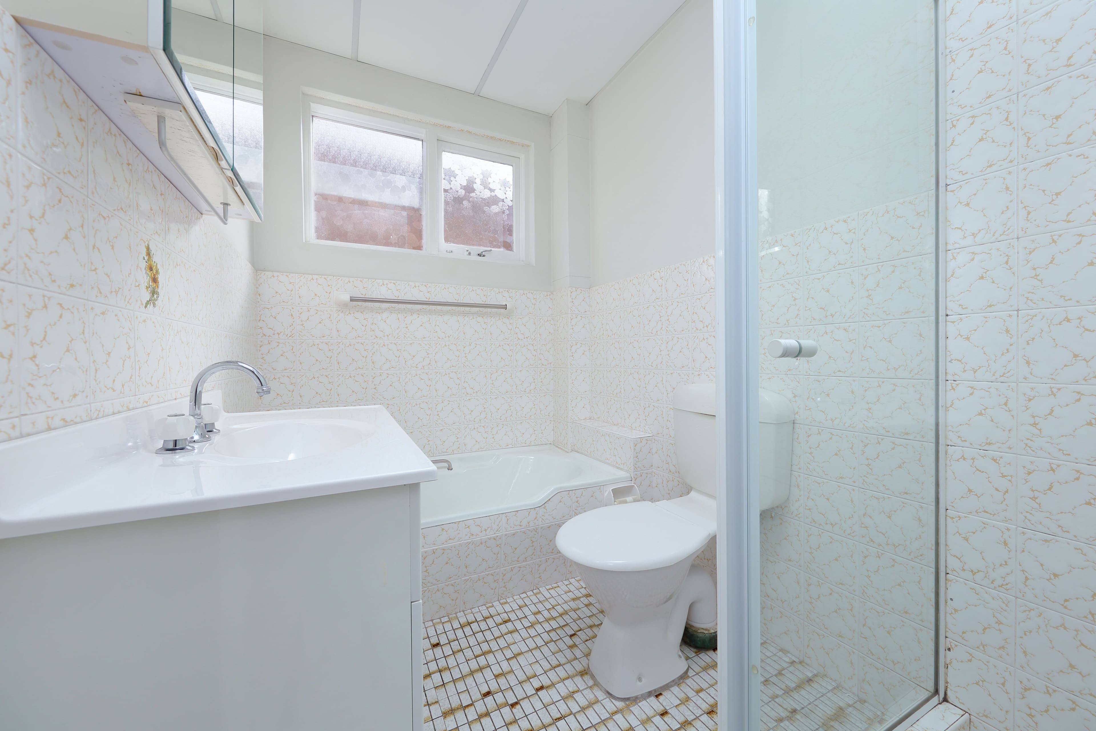 24 Wonoona Parade East, Oatley NSW 2223, Oatley - Thumbnail 6